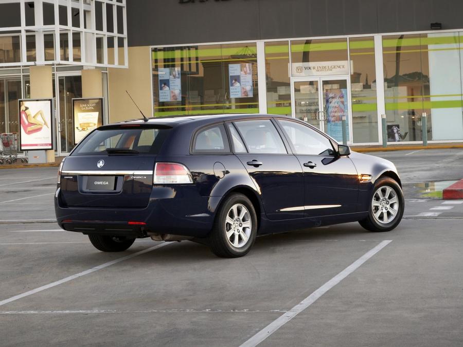  Holden Commodore Omega Sportwagon 2008 года  (фото 10 из 12)